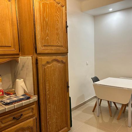 Chambre 14M2 Massy  Exterior photo