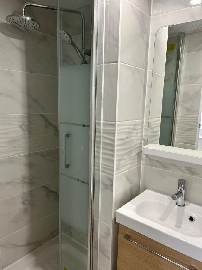 Chambre 14M2 Massy  Exterior photo