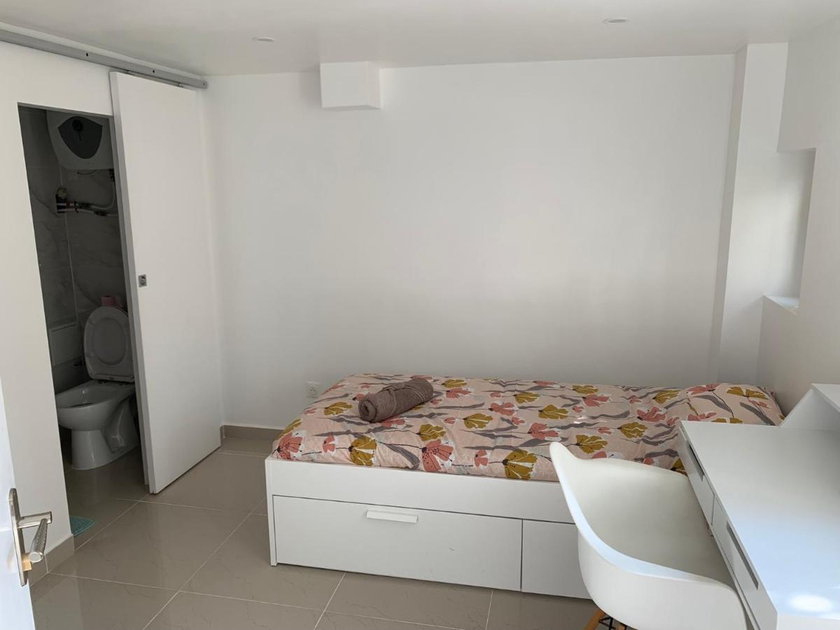Chambre 14M2 Massy  Exterior photo