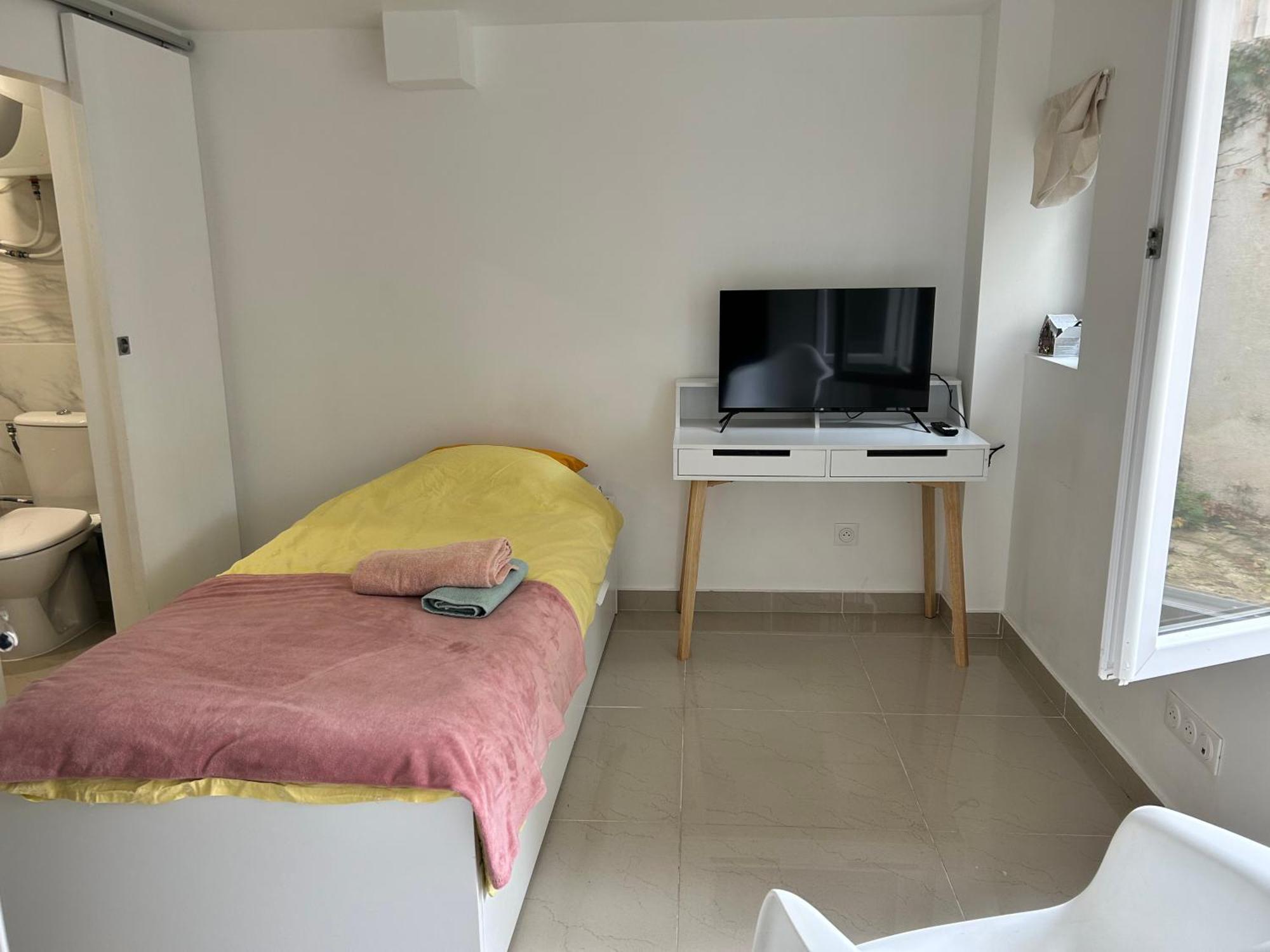 Chambre 14M2 Massy  Exterior photo